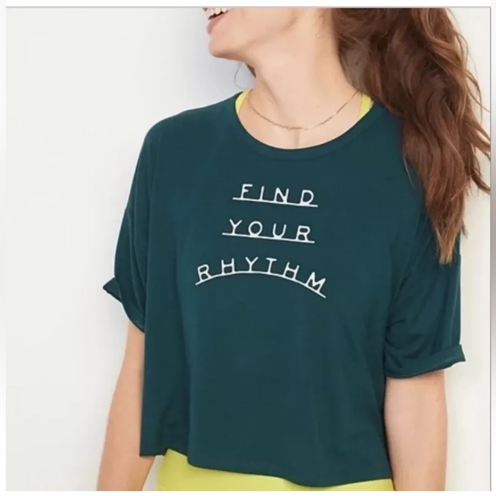 Old Navy Women’s cropped T-shirt, size small